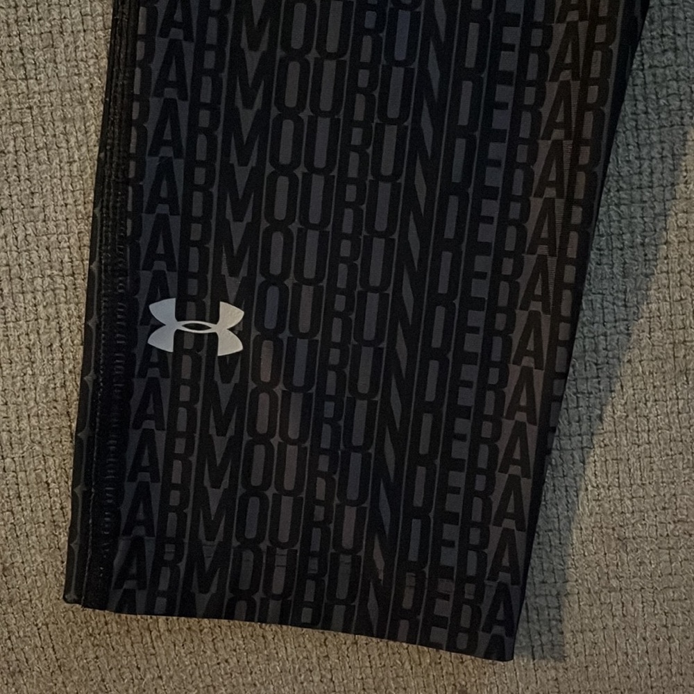 Under Armour Compression Legging Capris - image 2